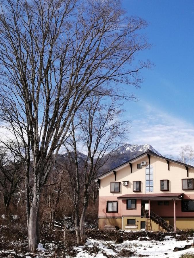 Guesthouse Aozora Blue Sky Myoko Exterior photo